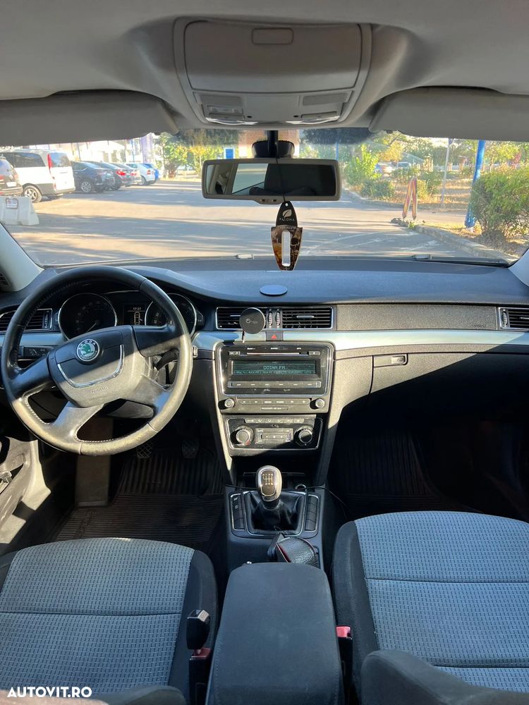 Skoda Superb 2.0 TDI Ambition - 18