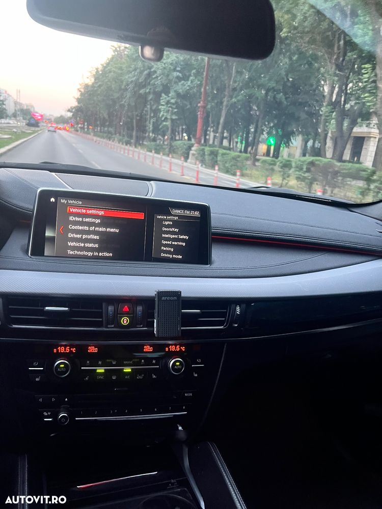 BMW X6 xDrive40d - 27