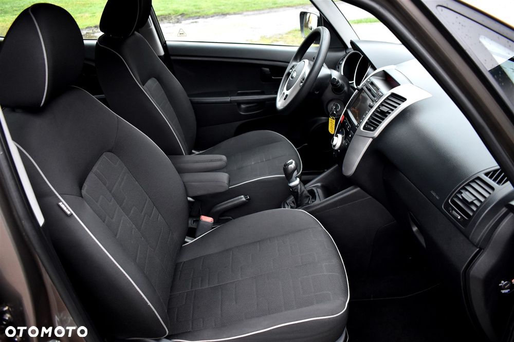 Kia Venga 1.4 CVVT Fifa World Cup Edition - 26