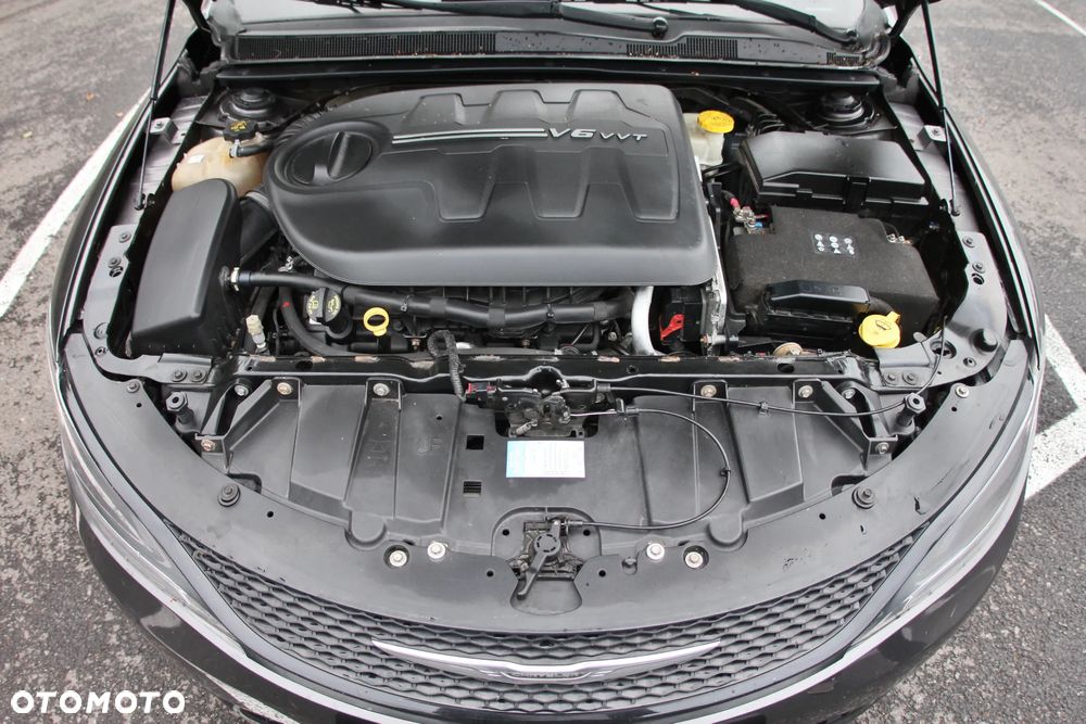 Chrysler 200 - 26
