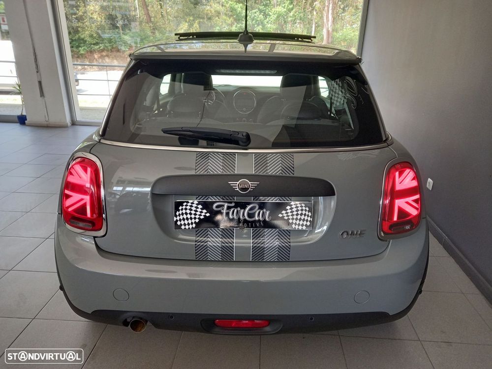 MINI 3 Portas - 4