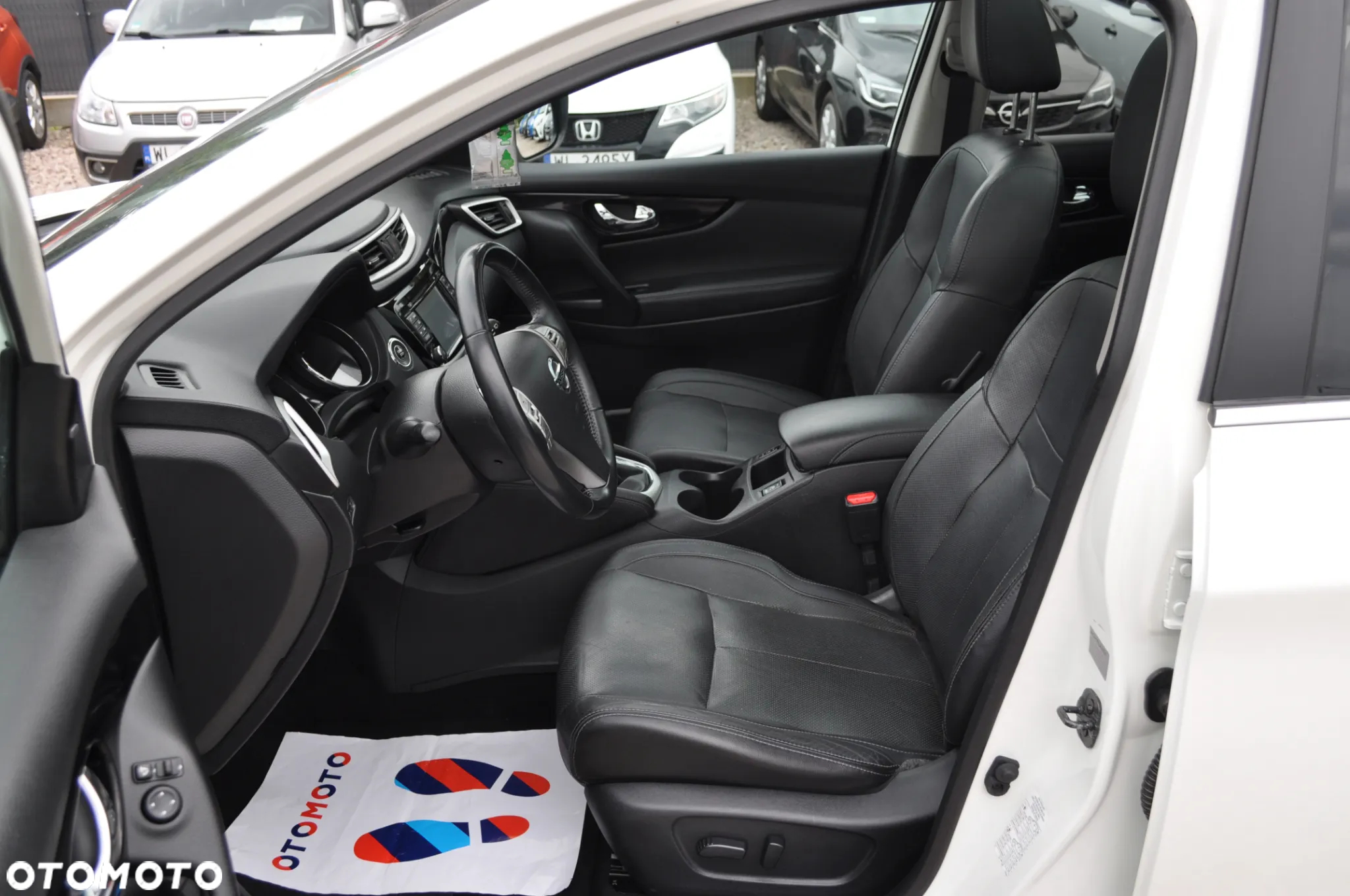 Nissan Qashqai 1.6 DCi Tekna - 14