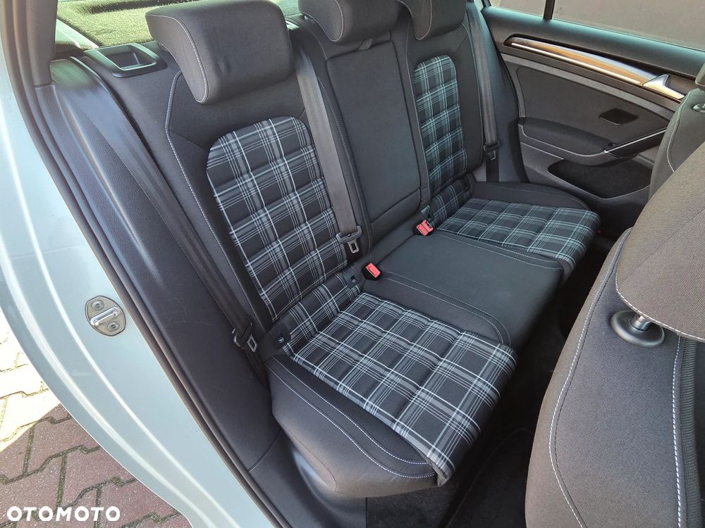 Volkswagen Golf VII 12-17 - 27
