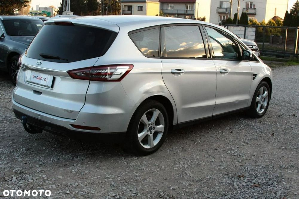Ford S-Max 2.0 TDCi Trend - 11
