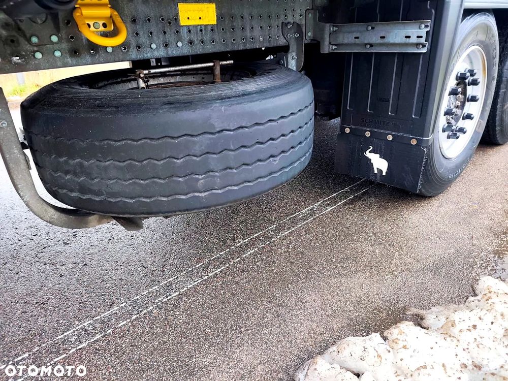 Schmitz Cargobull SKO 24 - 25