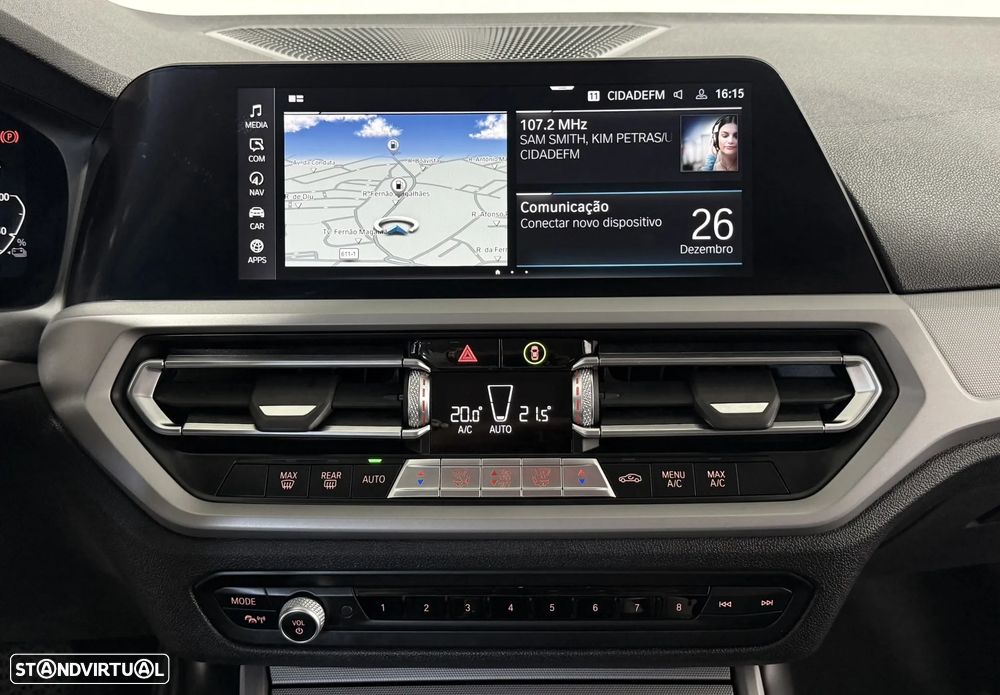 BMW 330 e Touring Corporate Edition Auto - 26