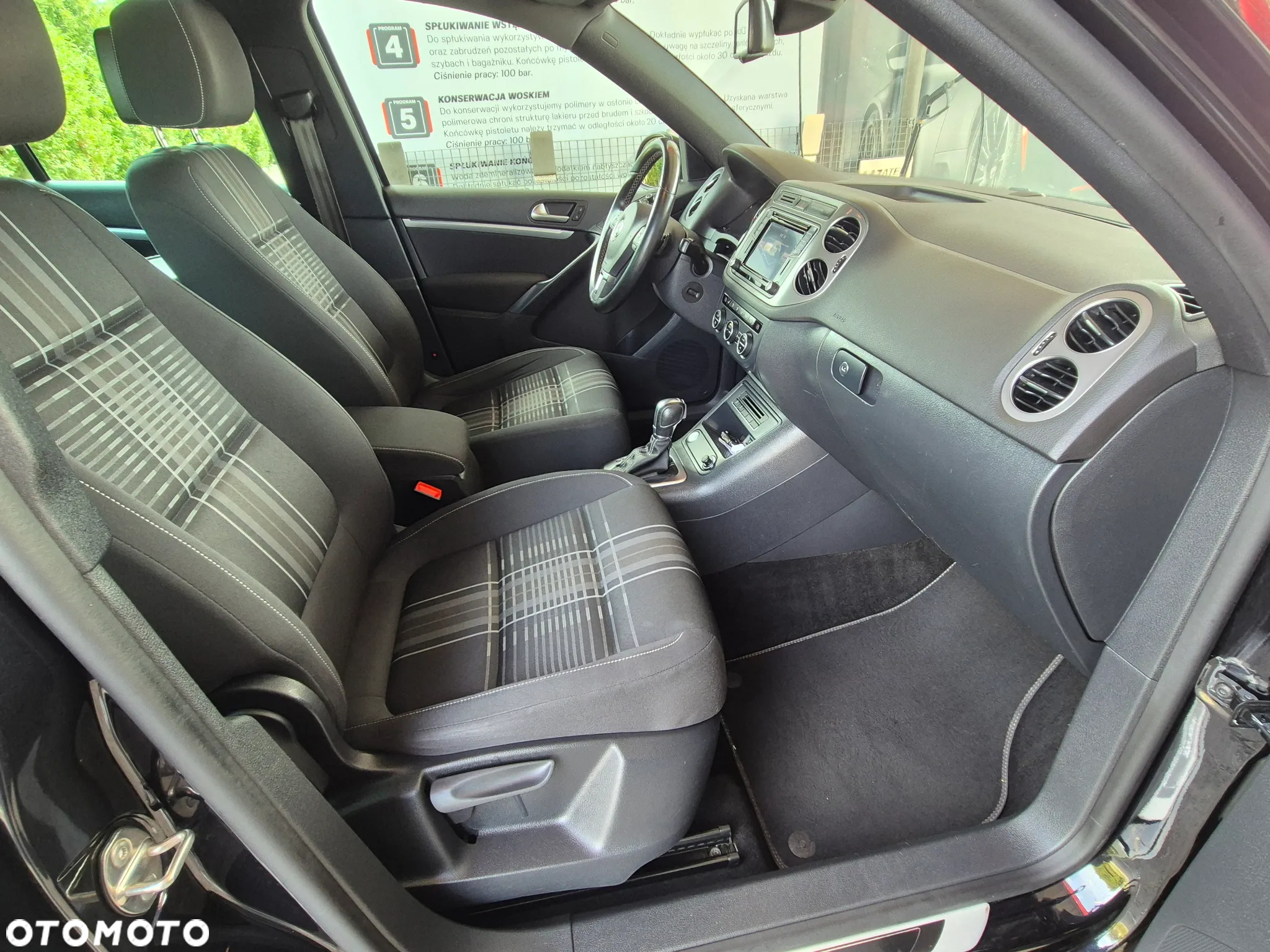 Volkswagen Tiguan 2.0 TDI SCR 4MOTION BlueMotion Technology DSG Lounge Sport & Style - 32