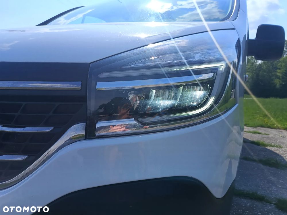 Renault Trafic L2H1 2.0 diesel 145kM 2019rok WEBASTO, CZUJNIKI PARKOWANIA, HAK, NIEWIELKI PRZEBIEG stan BDB, BEZWPADKOWY! - 21