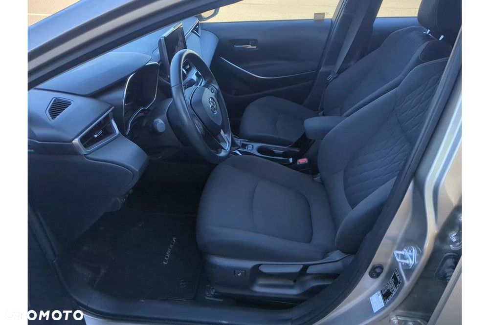 Toyota Corolla - 5