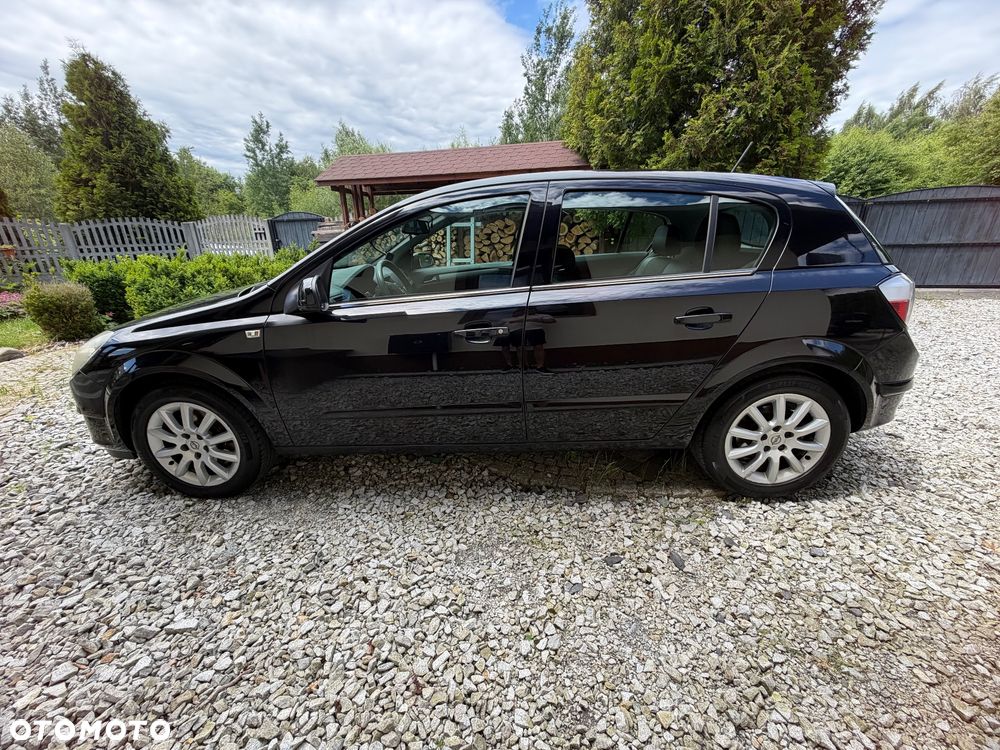 Opel Astra 1.9 CDTI - 12