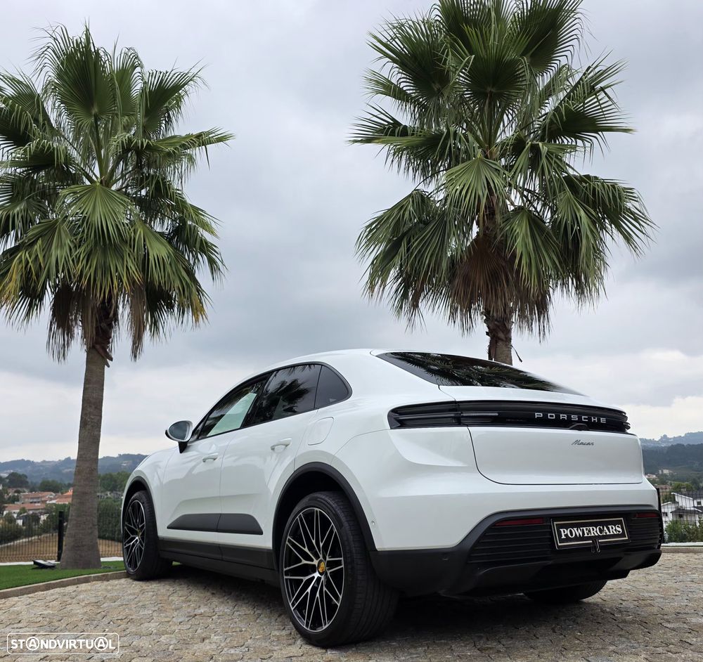 Porsche Macan Electric - 8