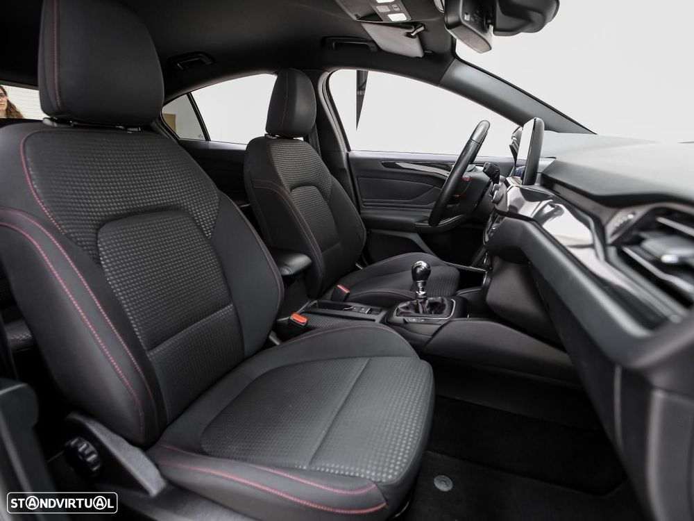 Ford Focus 1.5 TDCi EcoBlue ST-Line - 9