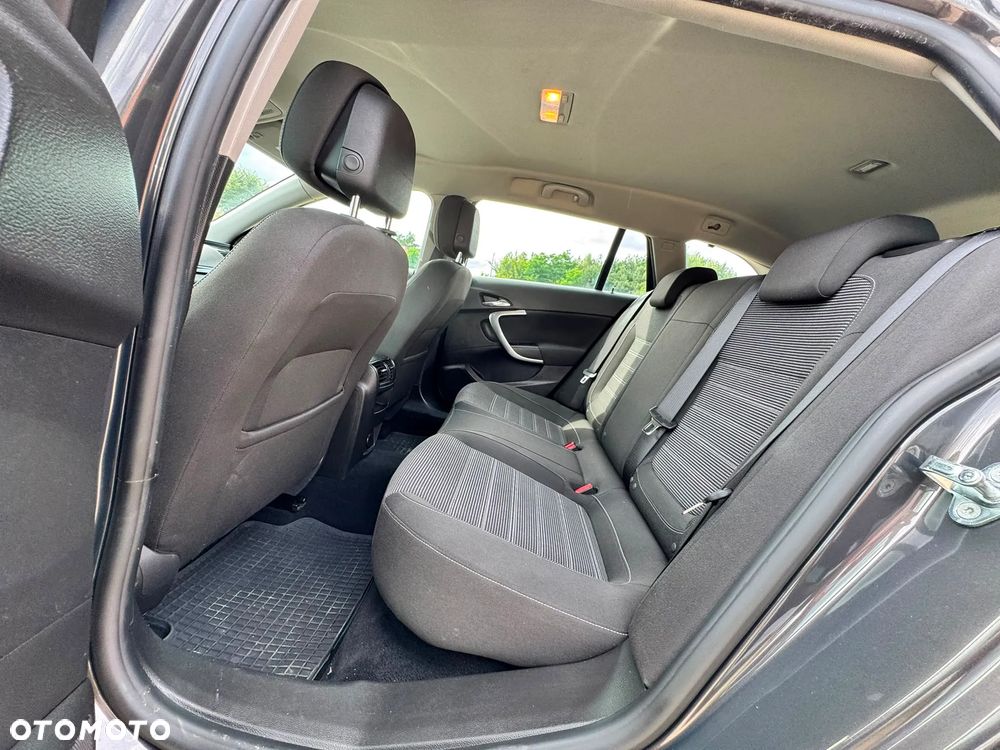 Opel Insignia - 23