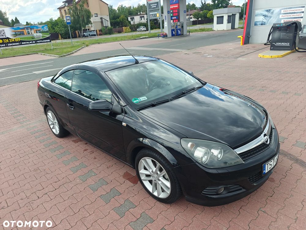 Opel Astra Twin Top 1.6 Cosmo - 24
