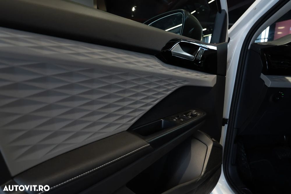 Volkswagen Taos - 12