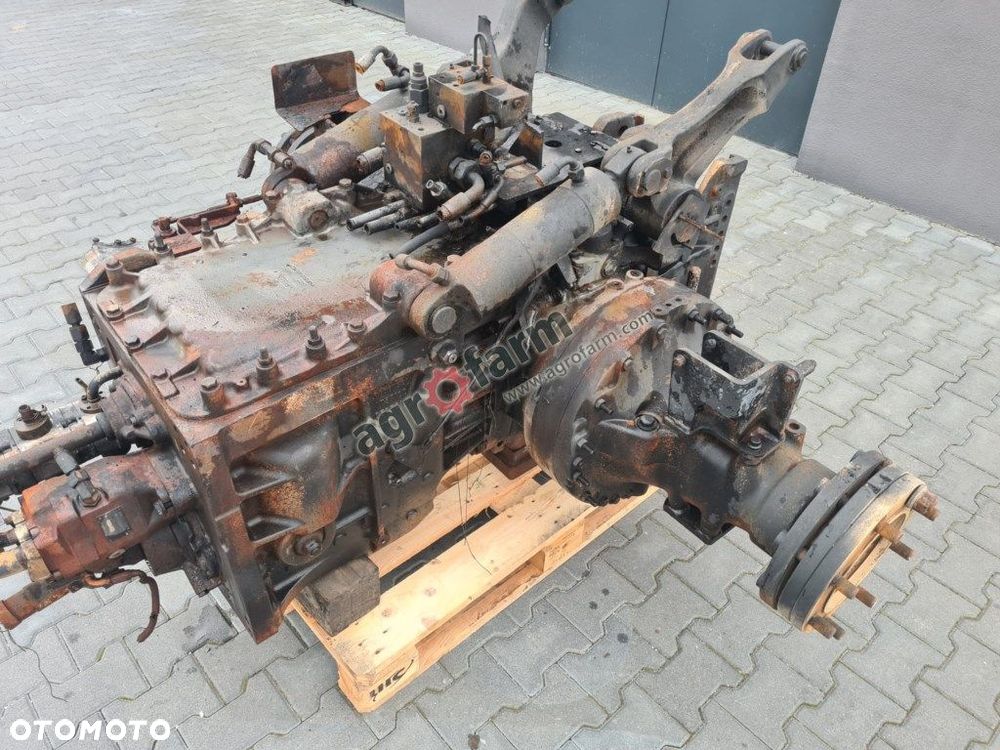 Skrzynia biegów, tylny most Massey Ferguson 6614 - 2
