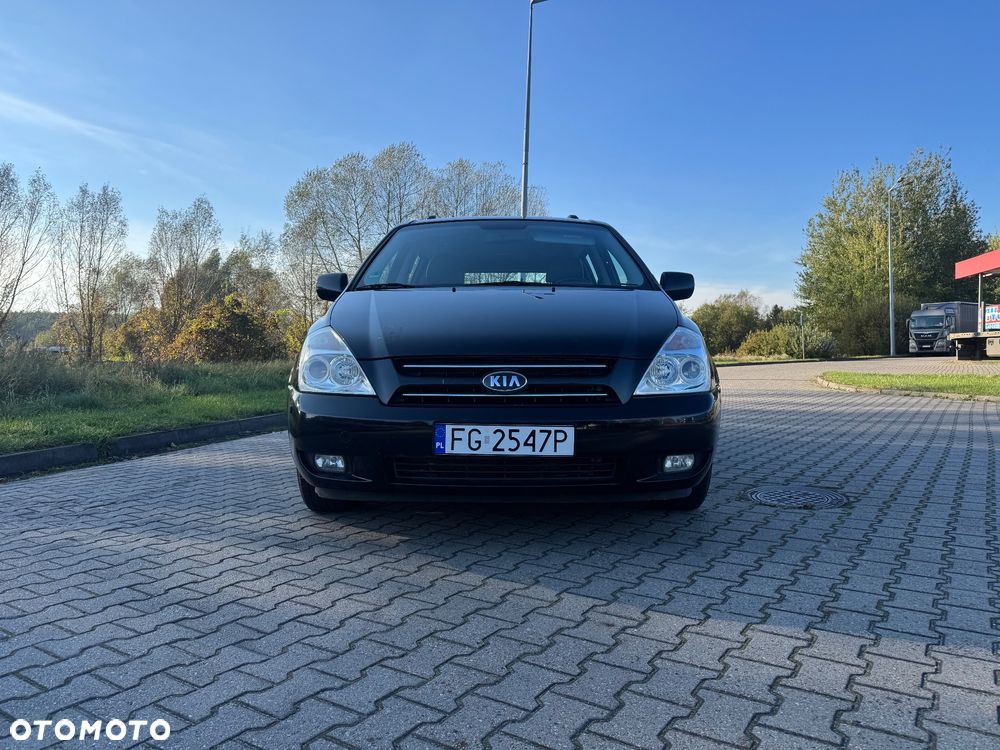 Kia Carnival 06-09 - 4