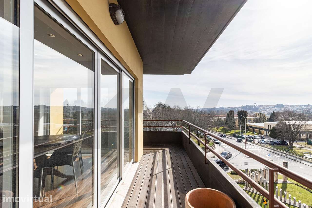 Apartamento T3 Renovado no Coração de S. João da Madeira – Luz, Confor - Grande imagem: 4/27