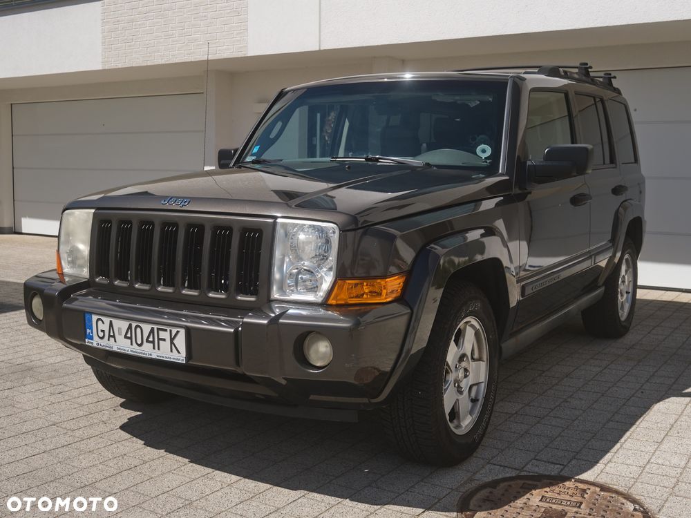Jeep Commander - 2