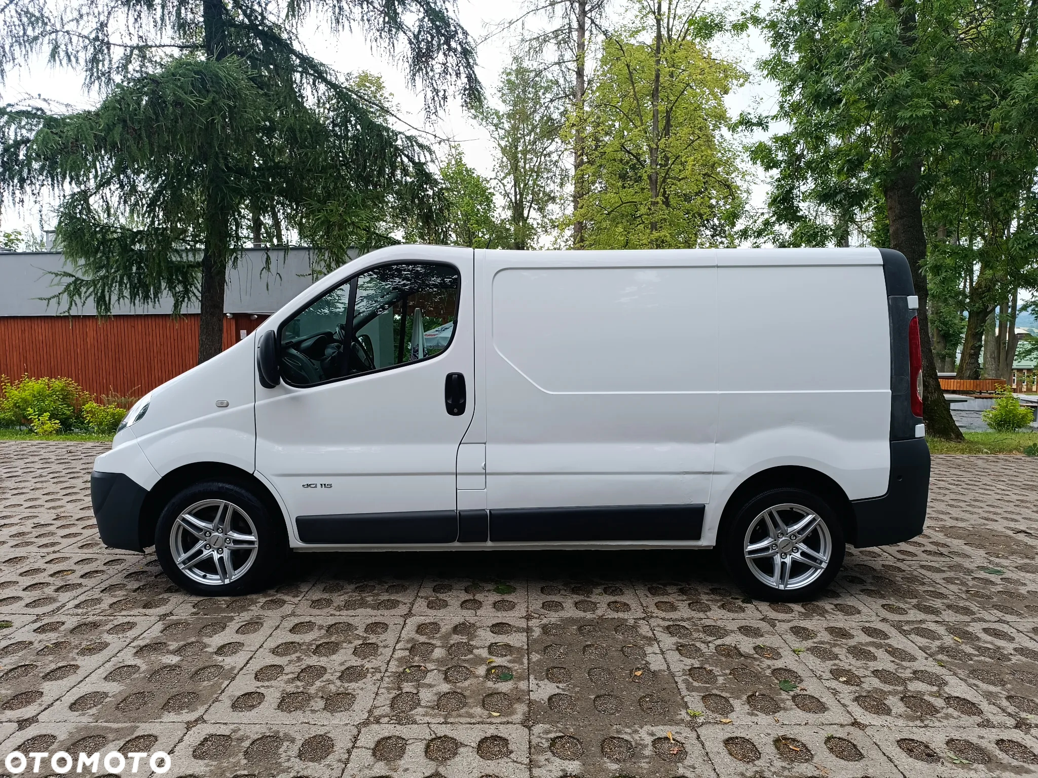 Renault TRAFIC - 4