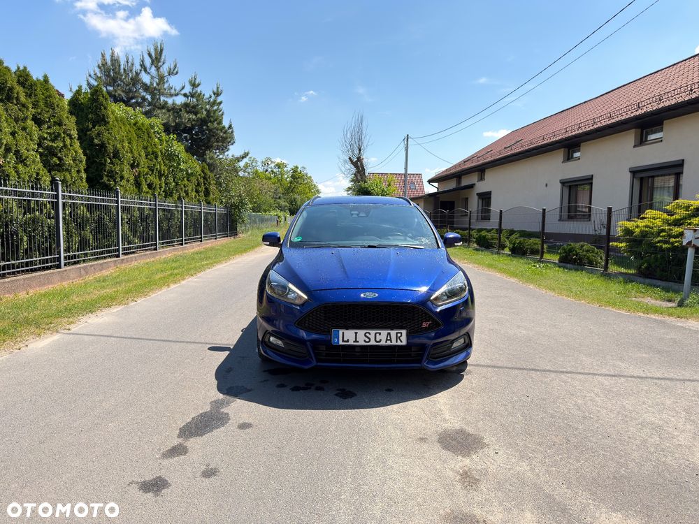 Ford Focus 2.0 TDCi ST mit Leder-Sport-Paket - 3