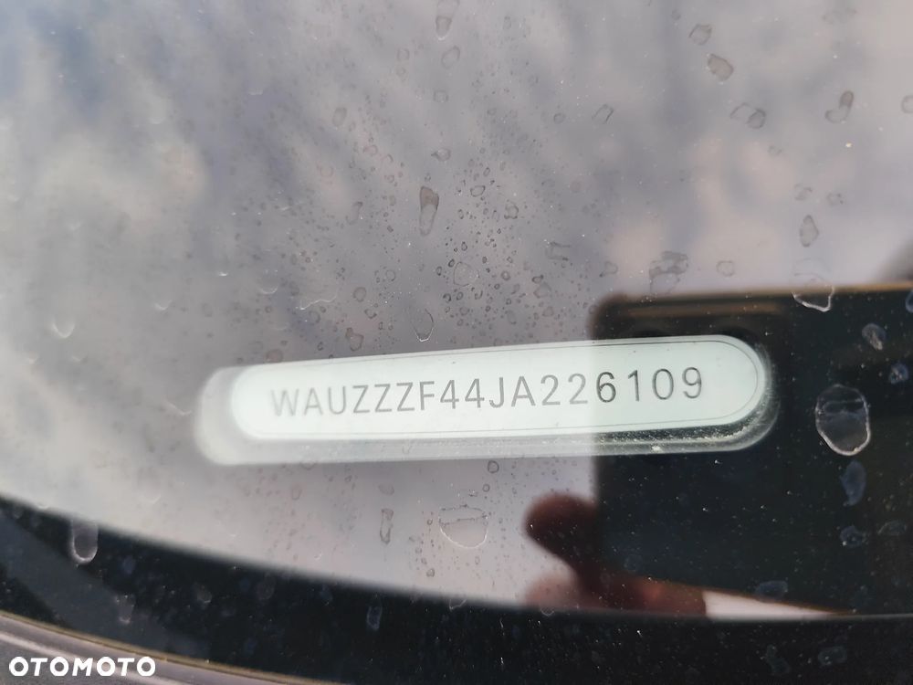 Audi A4 Avant 2.0 TDI - 25