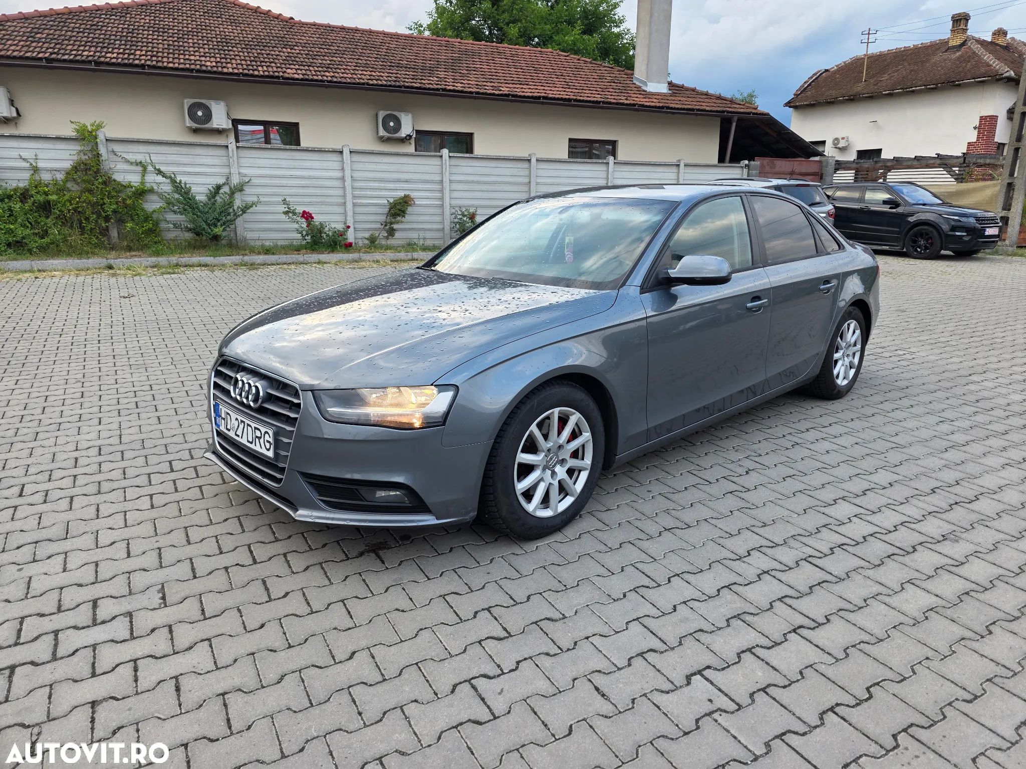 Audi A4 2.0 TDI DPF Attraction - 1