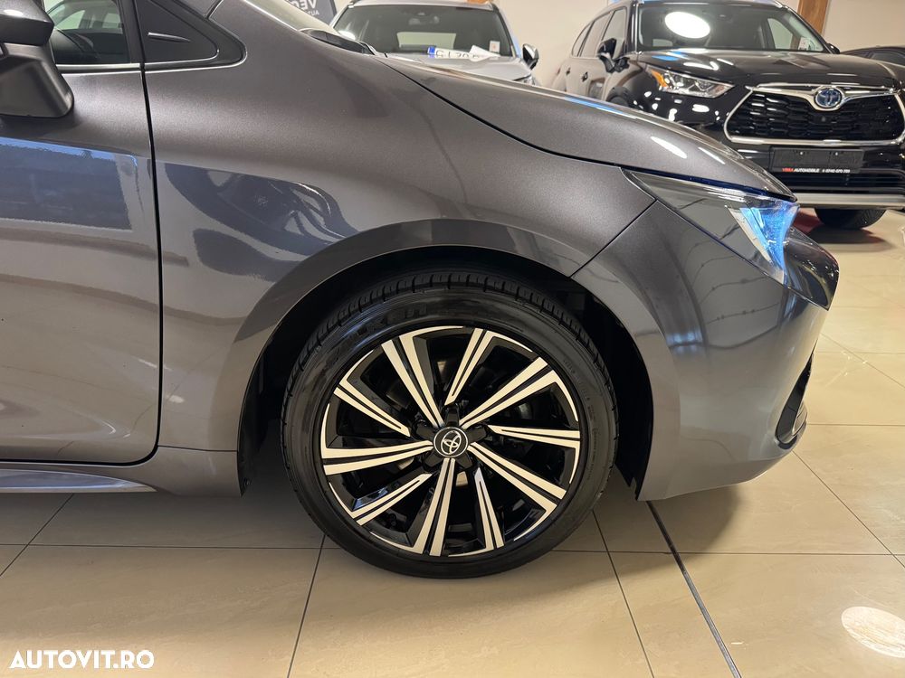 Toyota Corolla 1.8 HSD Dynamic - 32