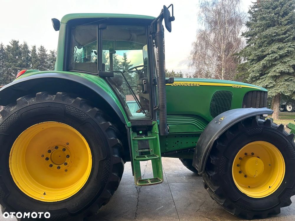 John Deere 6820 - 8