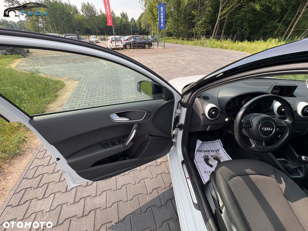 Audi A1 Sportback 1.2 TFSI S line edition m S line Sportpaket - 28