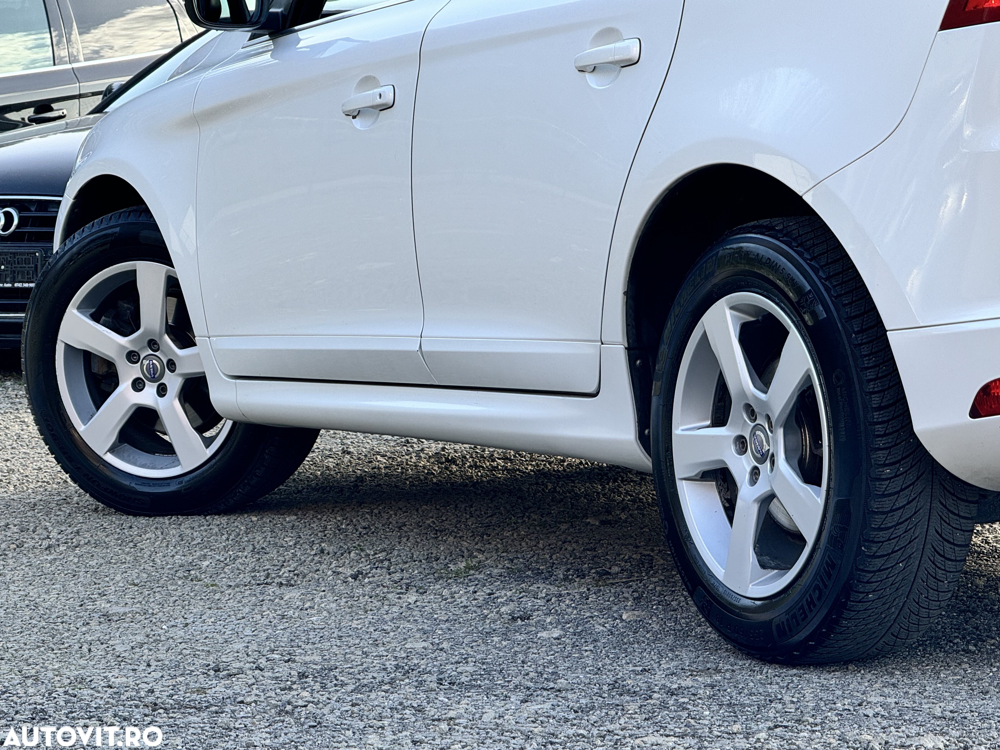 Volvo XC 60 D4 AWD Geartronic Summum - 14