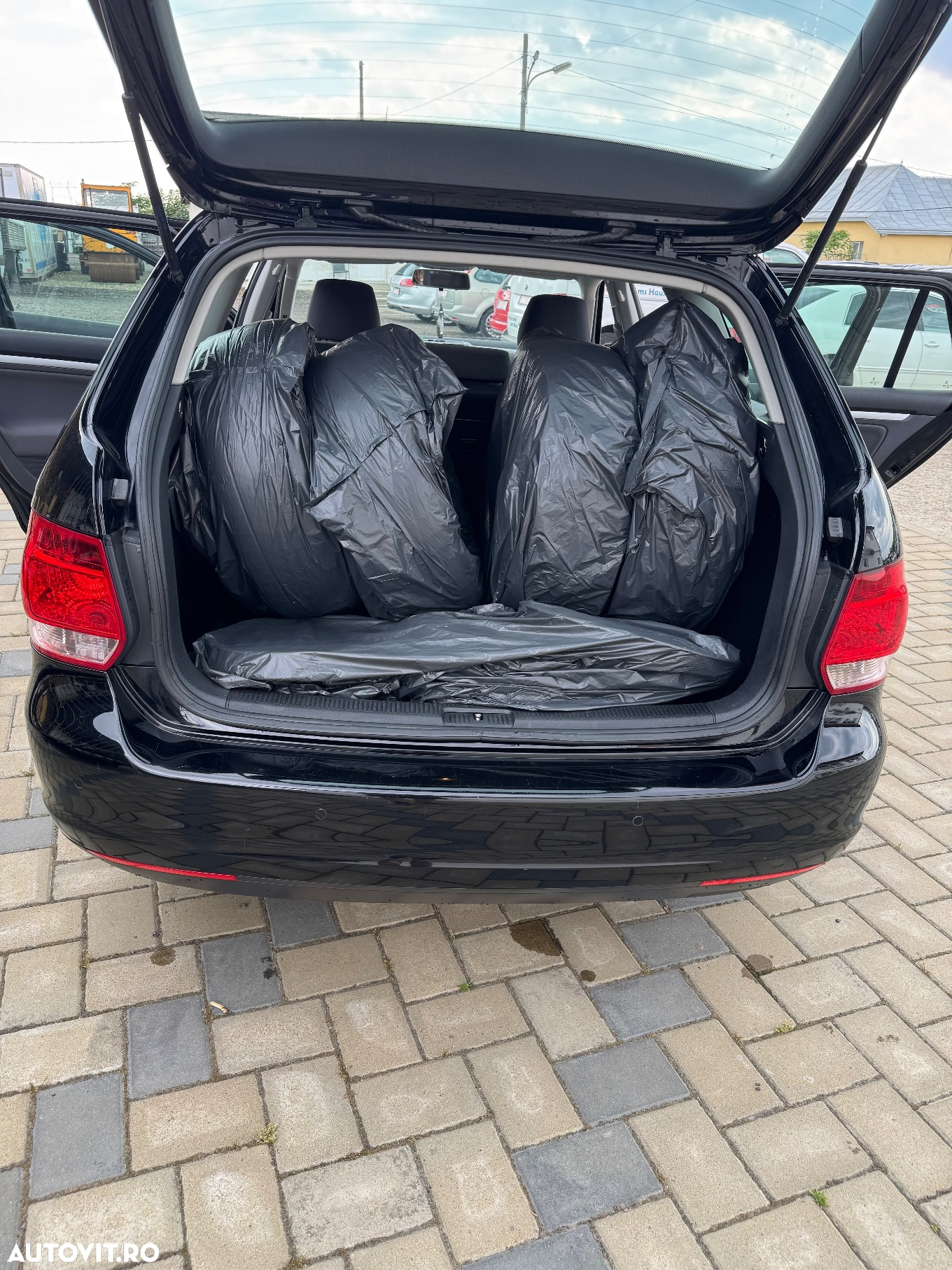 Volkswagen Golf 2.0 TDI BlueMotion Technology Highline DSG - 13