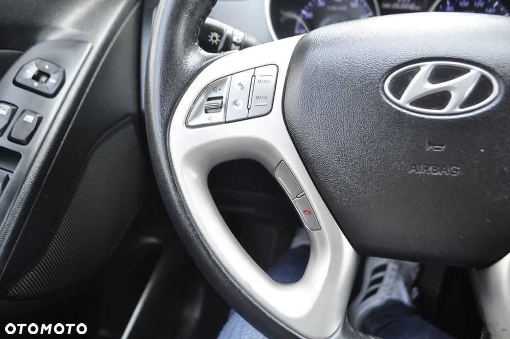 Hyundai ix35 - 11