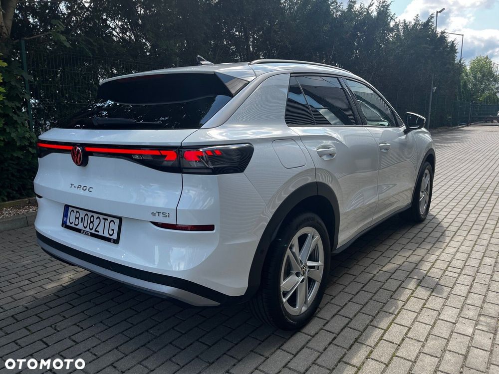 Volkswagen T-Roc - 9