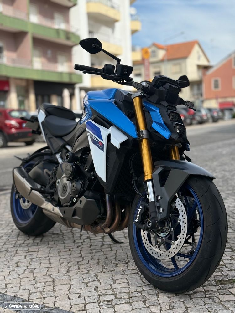 Suzuki GSX - 1