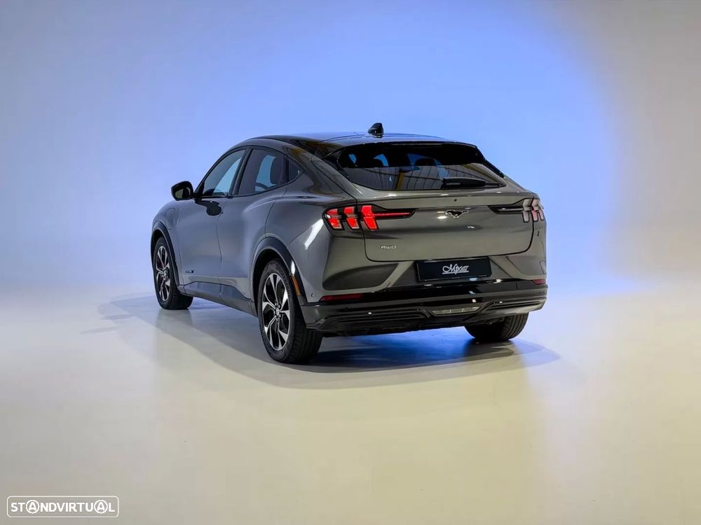Ford Mustang Mach-E Alargada AWD - 9