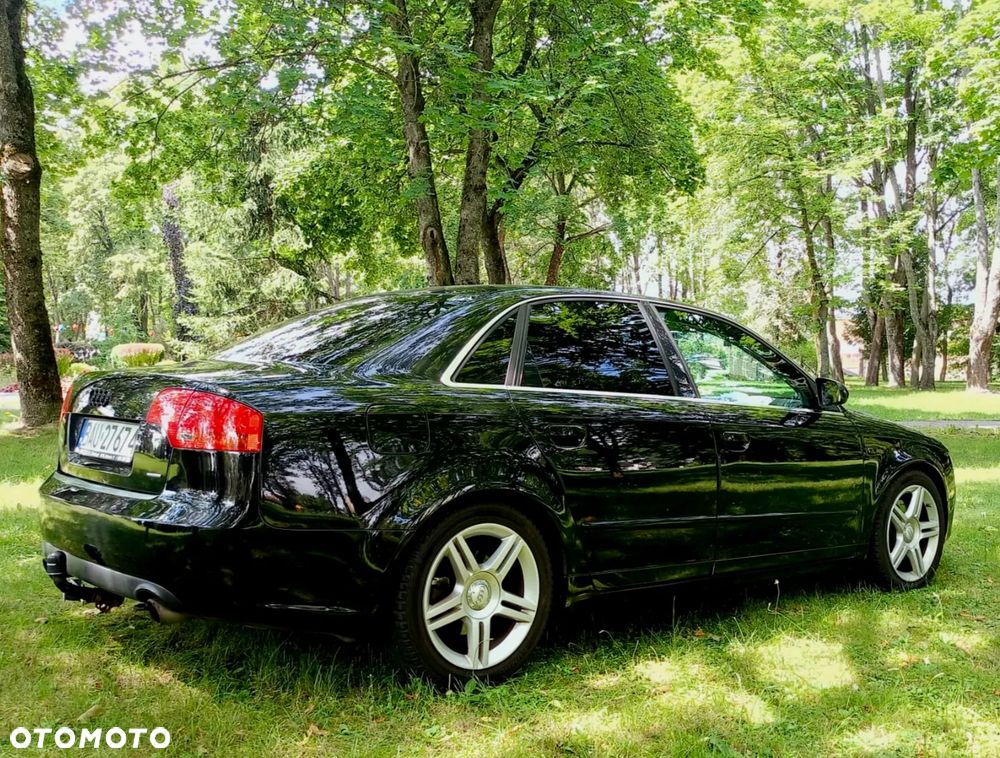 Audi A4 Limousine 2.0 T FSI quattro - 4
