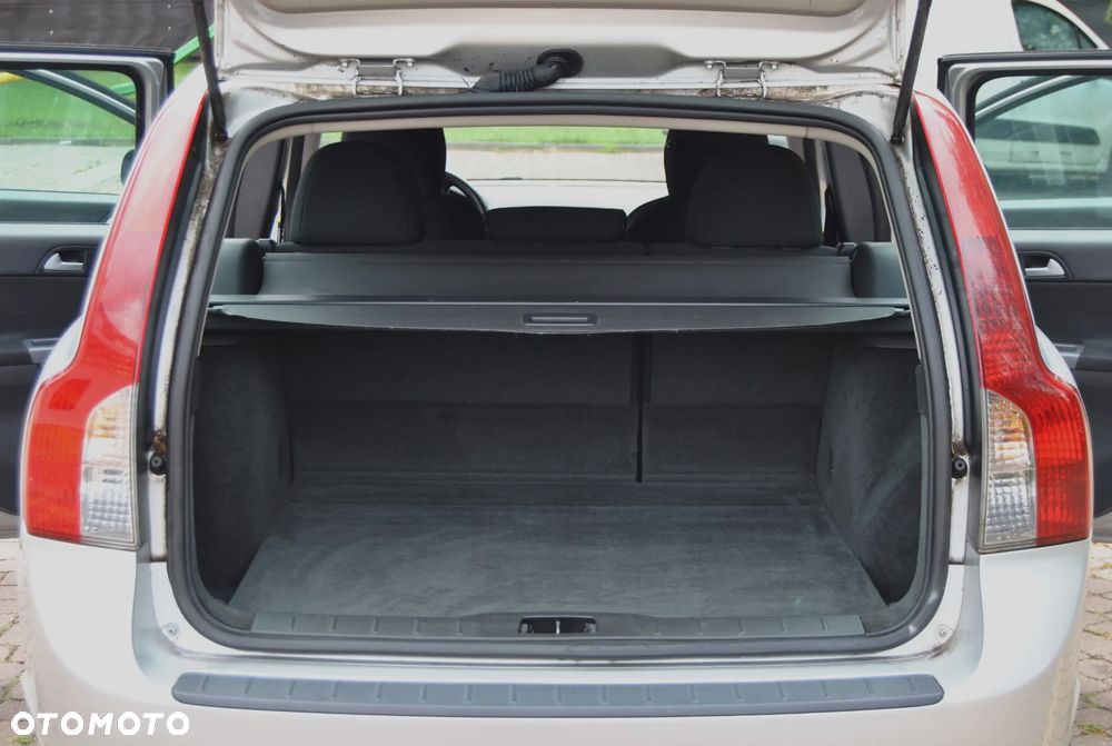 Volvo V50 1.6D Momentum - 12
