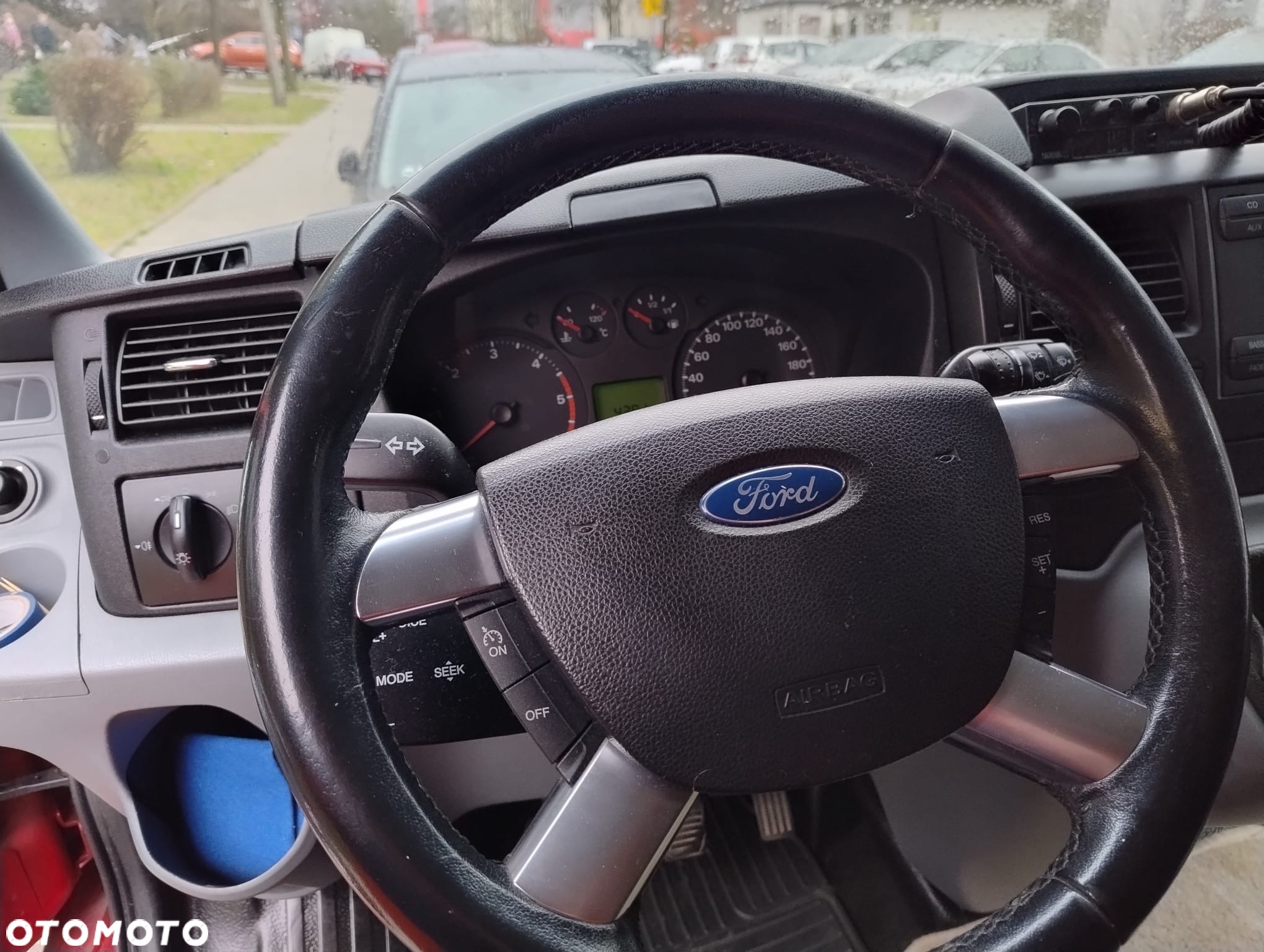 Ford Transit - 12