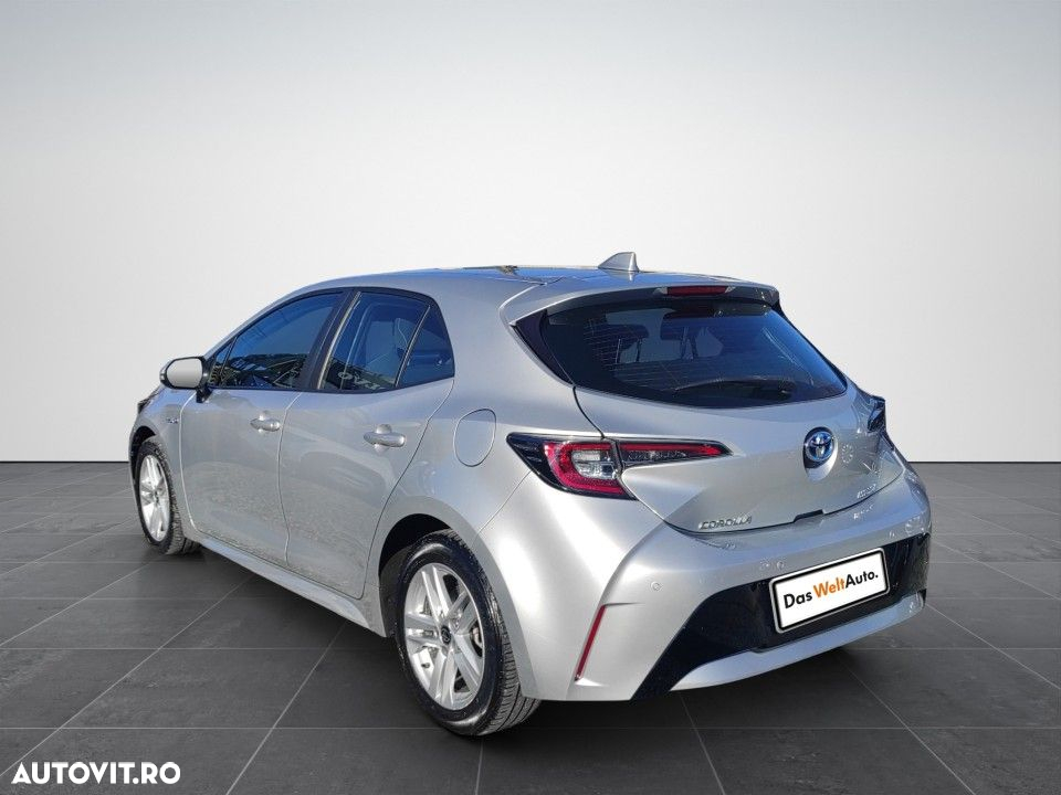 Toyota Corolla - 4