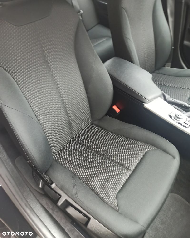 BMW Seria 3 320d - 15
