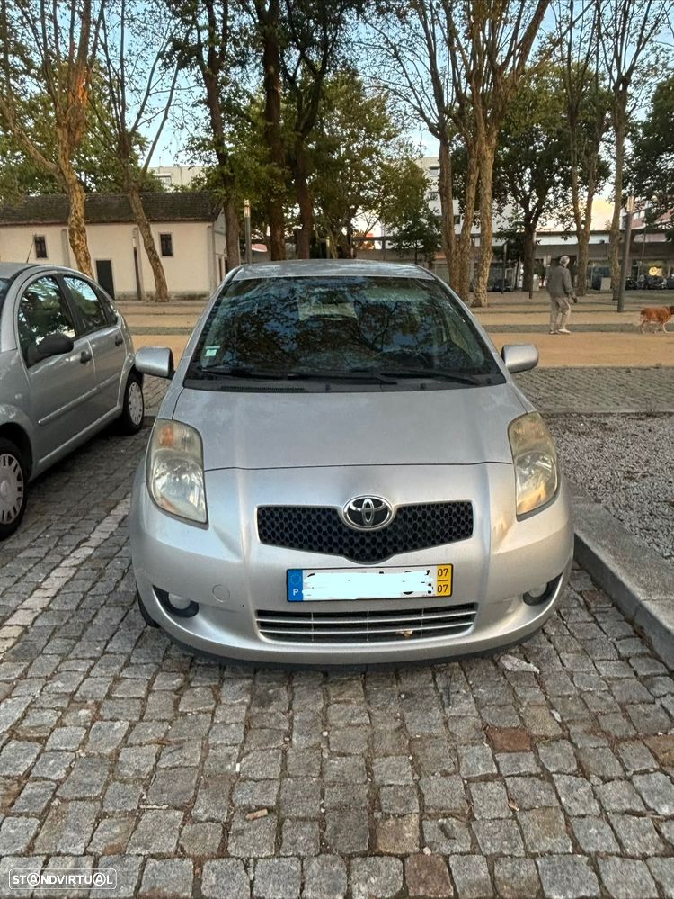 Toyota Yaris 1.4 D-4D VSC - 5