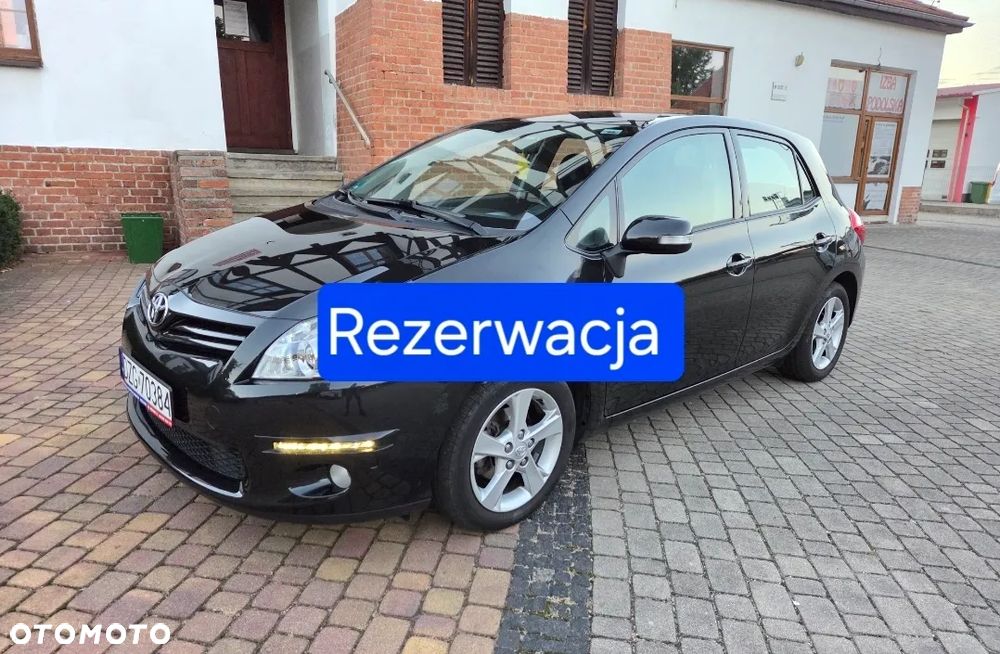 Toyota Auris - 1