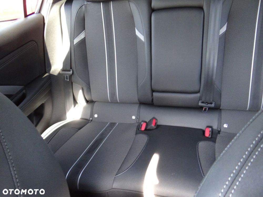 Opel Astra 1.2 T GS S&S - 11