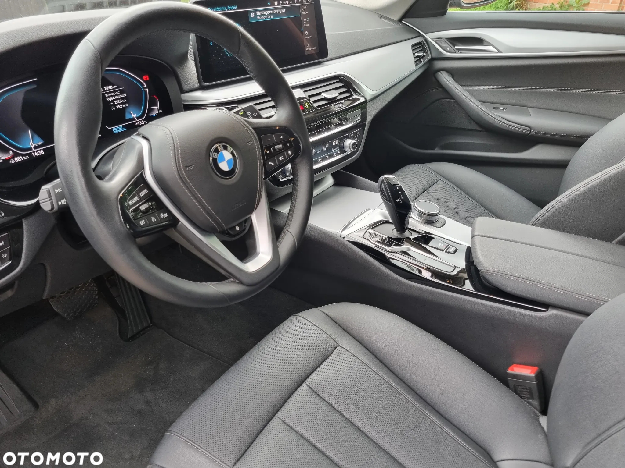 BMW Seria 5 520d Touring - 13