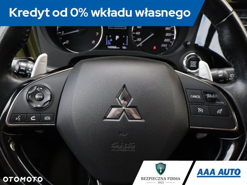 Mitsubishi Outlander - 13