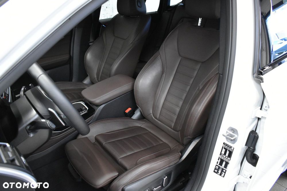 BMW X4 - 10