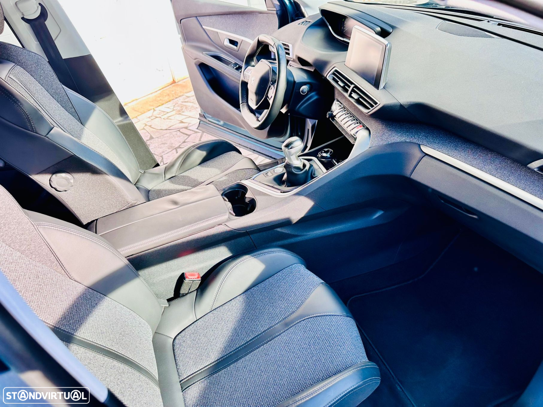 Peugeot 5008 1.2 PureTech Allure - 34