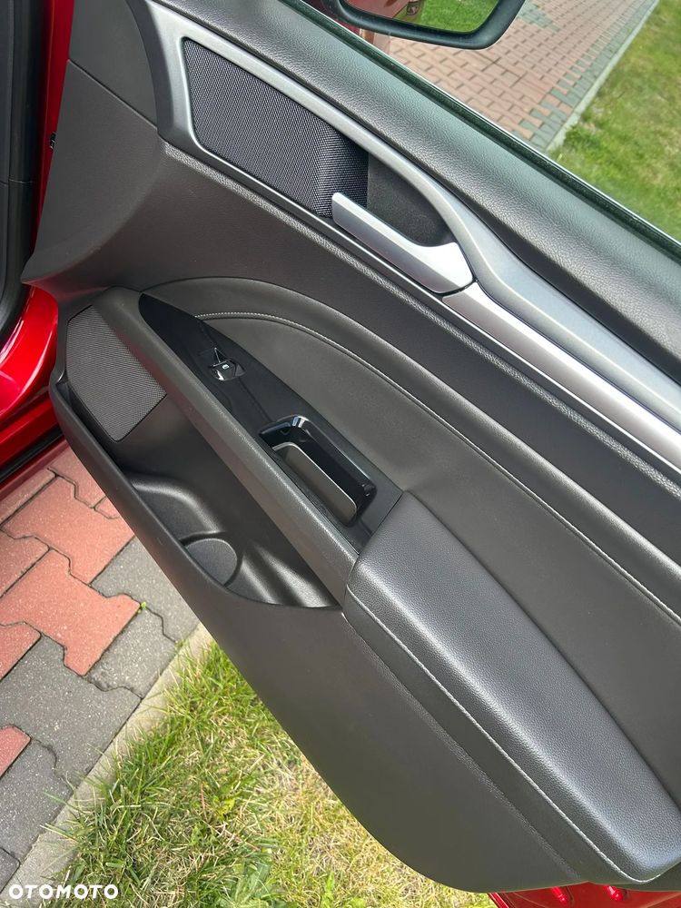 Ford Mondeo 2.0 TDCi Titanium PowerShift - 21