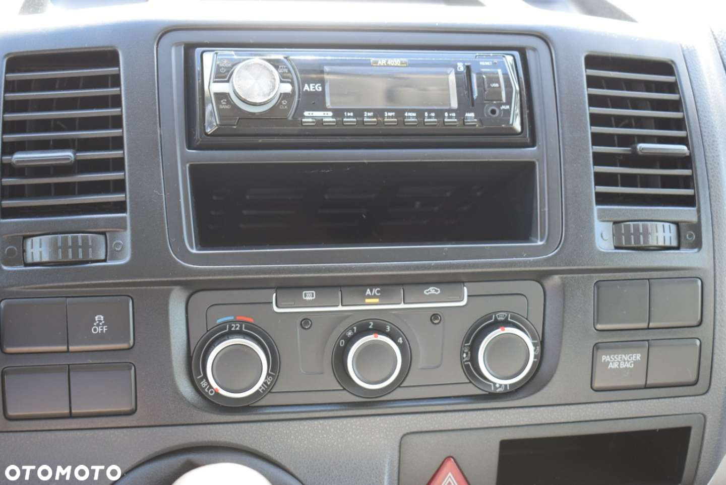Volkswagen Transporter T5 - 23